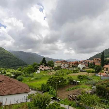 Altido Hill View In Campegli With Garden Апартаменты *