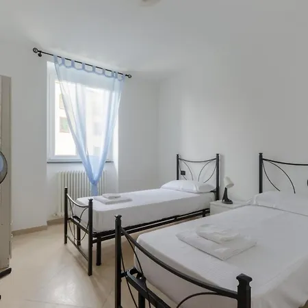 Апартаменты Altido Hill View In Campegli With Garden