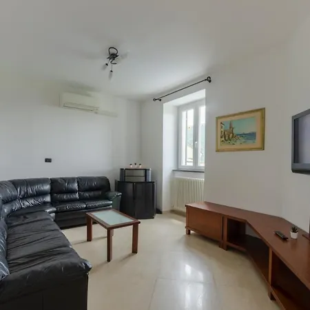 Altido Hill View In Campegli With Garden Апартаменты *