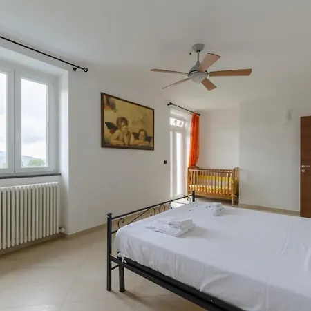 Altido Hill View In Campegli With Garden Апартаменты *